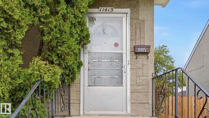 Property Photo:  11415 106 Street NW  AB T5G 2P8 