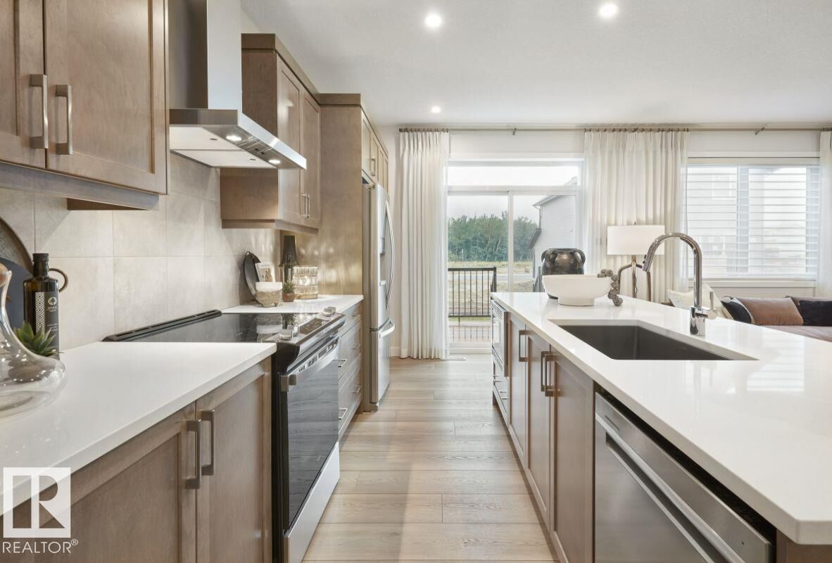 Property Photo: 3247 Dixon Way SW AB T6W 5K9
