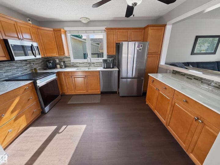 Property Photo:  12 Mathias Avenue  AB T7X 2S3 