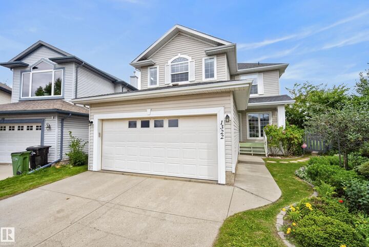 Property Photo: 1322 Barnes Close SW AB T6W 1G6