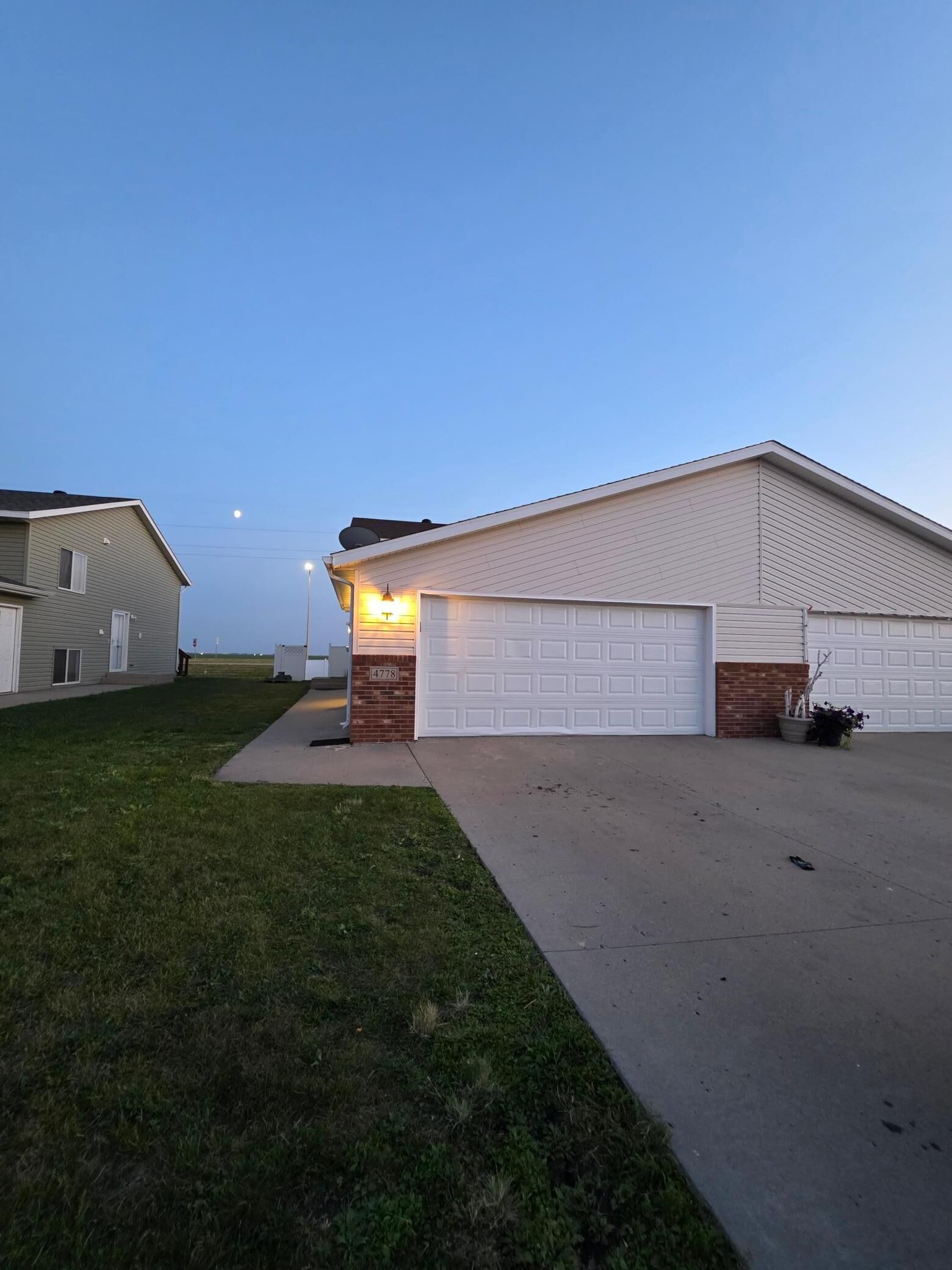 Property Photo: 4778 51st Avenue S ND 58104