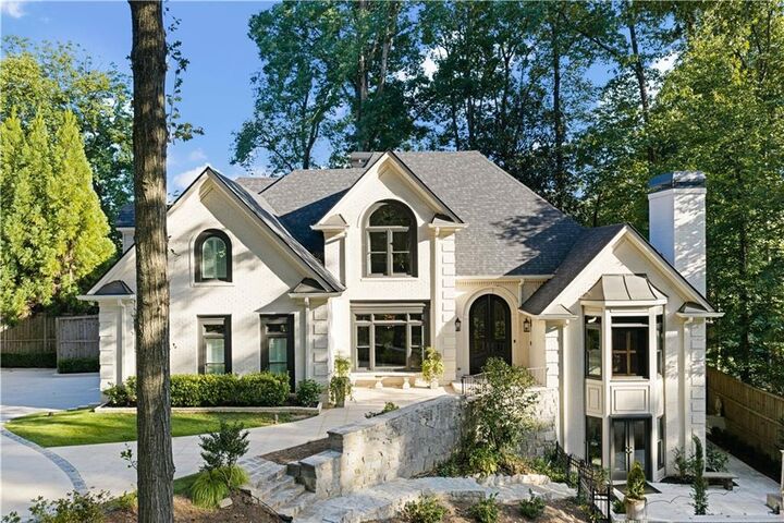 Property Photo:  1466 Peachtree Battle Avenue NW  GA 30327 