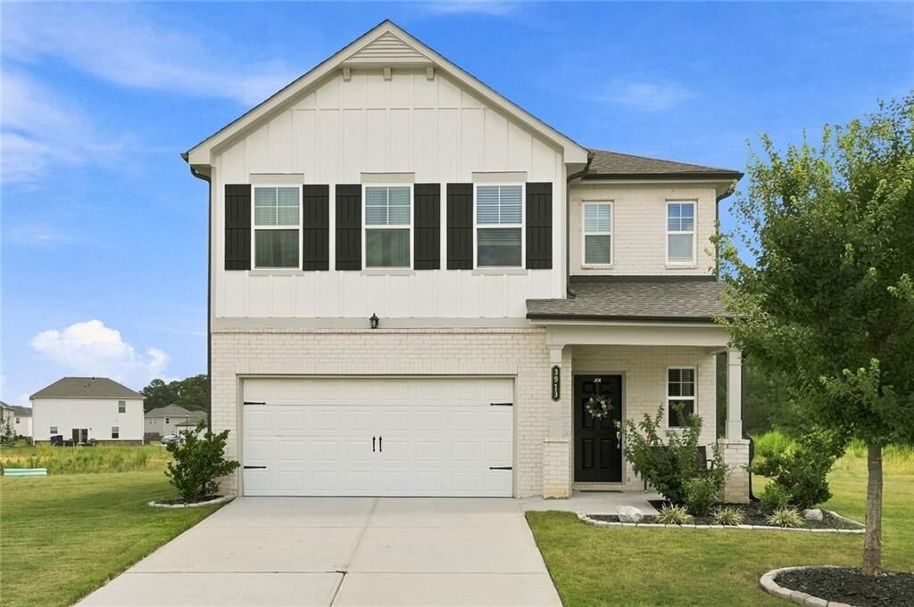 Property Photo: 3913 Rustic Barn Way GA 30052