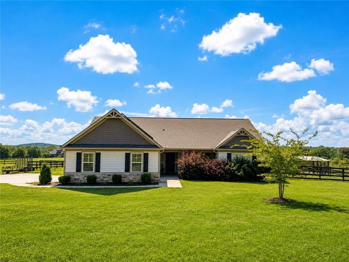Property Photo:  4404 Smokey Rd  GA 30263 