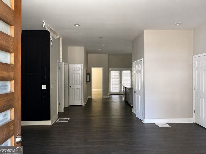 Property Photo: 1054 Ira Street SW GA 30310