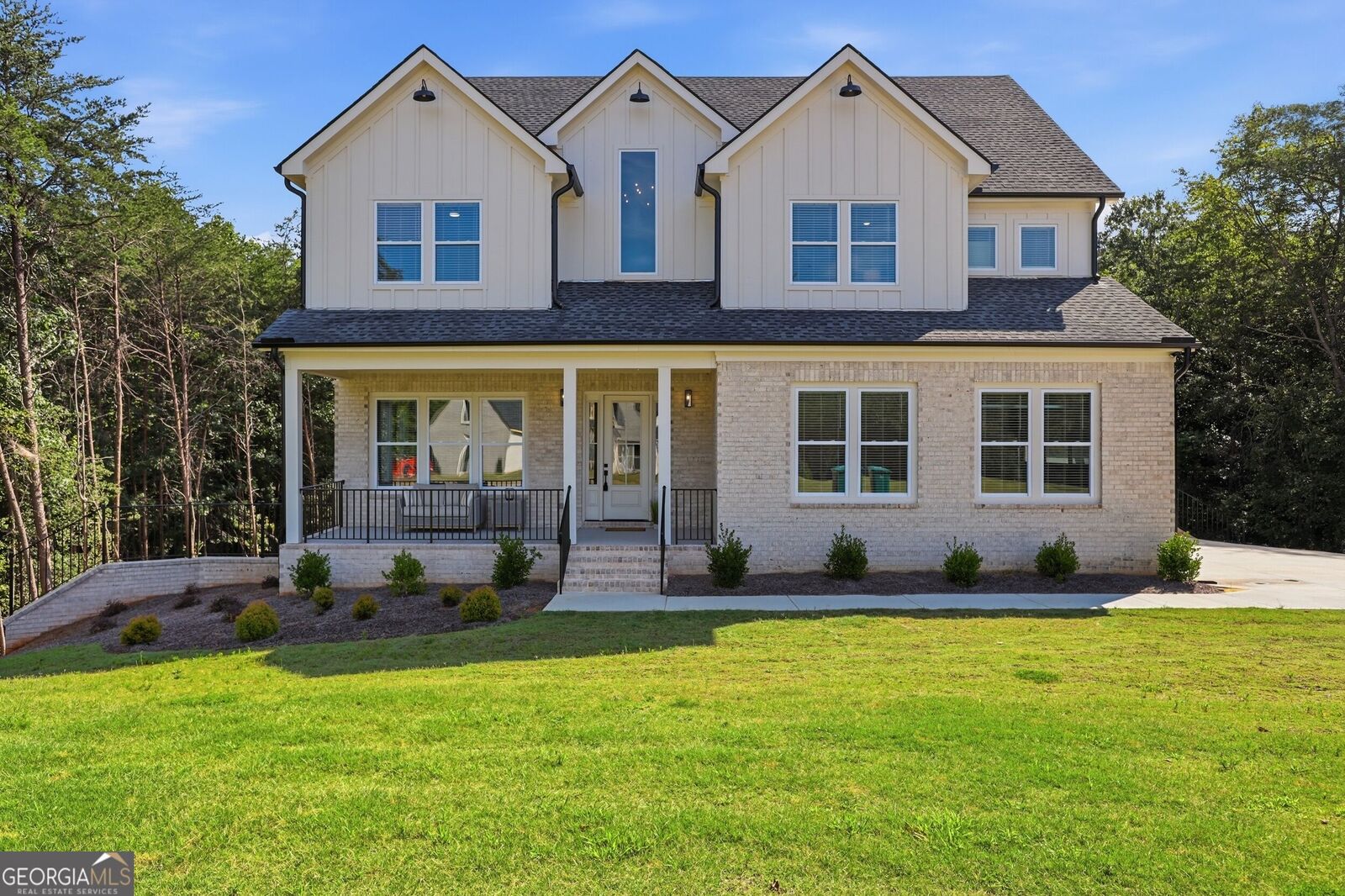 Property Photo:  418 Beachwood Drive  GA 30531 