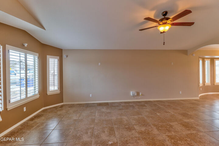 Property Photo: 3017 Woodhead TX 79938