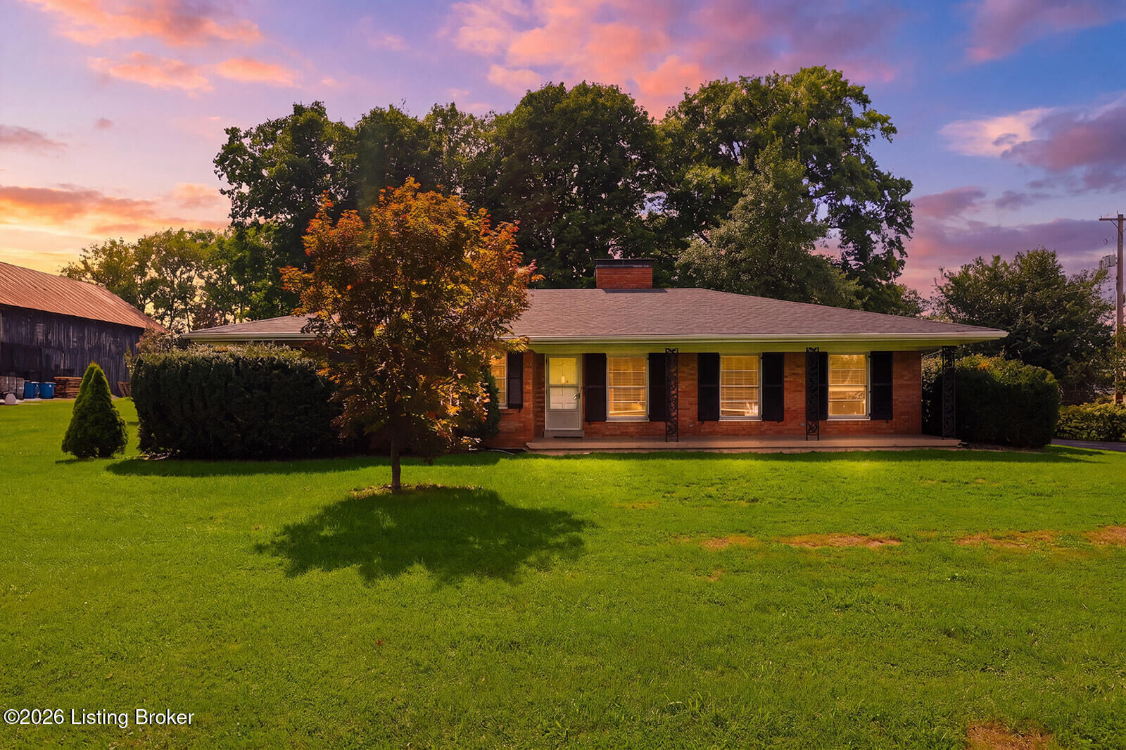 Property Photo:  575 Catalpa Ln  KY 40065 