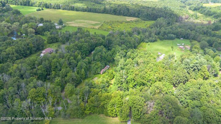 Property Photo: 6 Silhouette Lane PA 18472