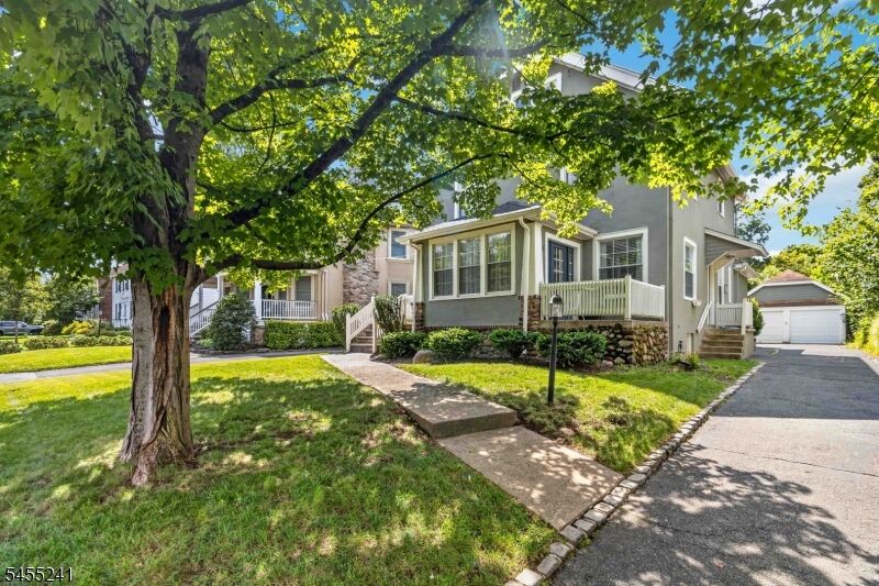 Property Photo:  28 Fairview Avenue  NJ 07901 
