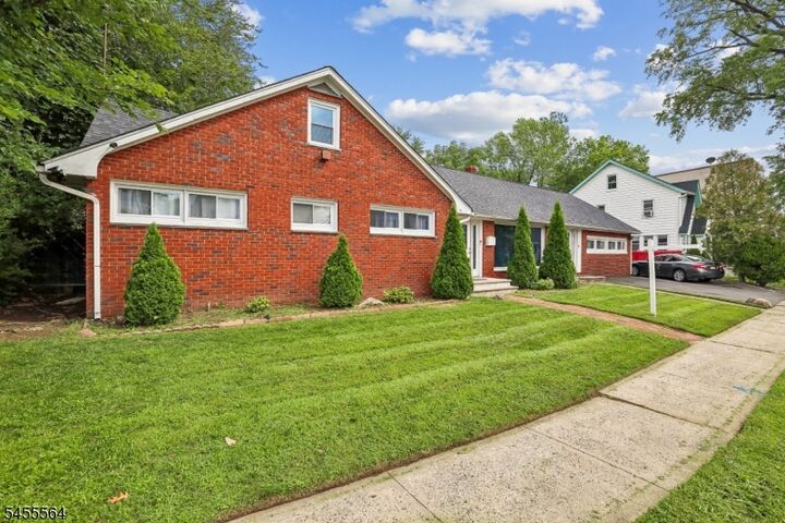 Property Photo: 382 Amherst St NJ 07018