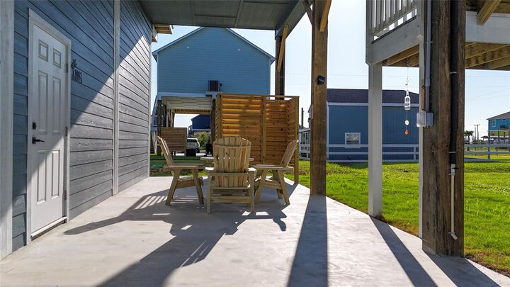 Property Photo:  1062 Shady Lane  TX 77617 