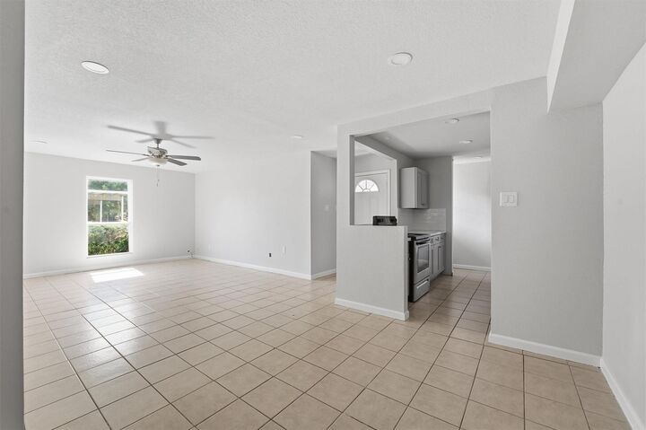 Property Photo: 5667 Birchmont Drive F TX 77091