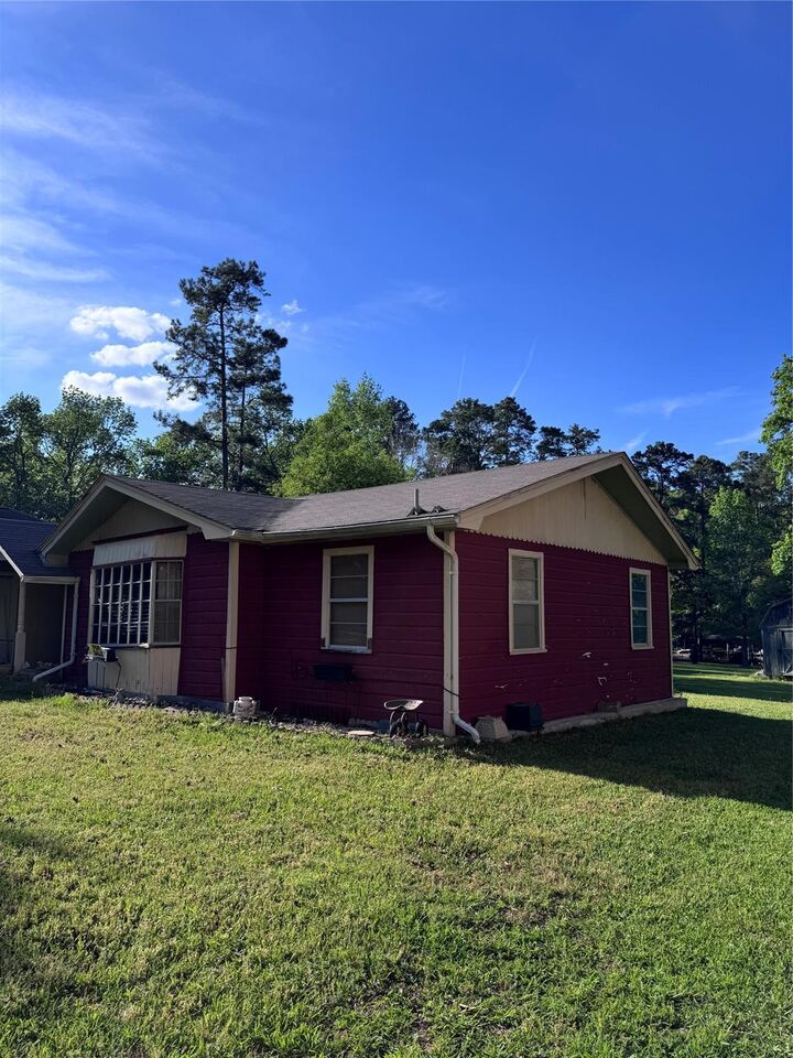 Property Photo:  479 County Road  TX 77335 