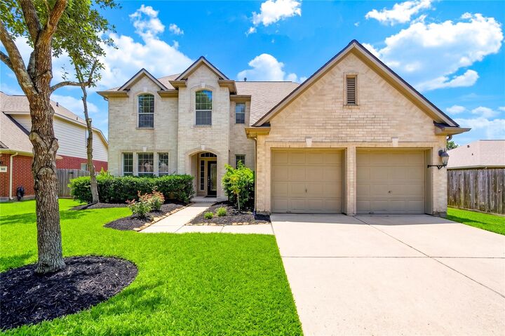 Property Photo:  7931 Black Horse Cove  TX 77459 