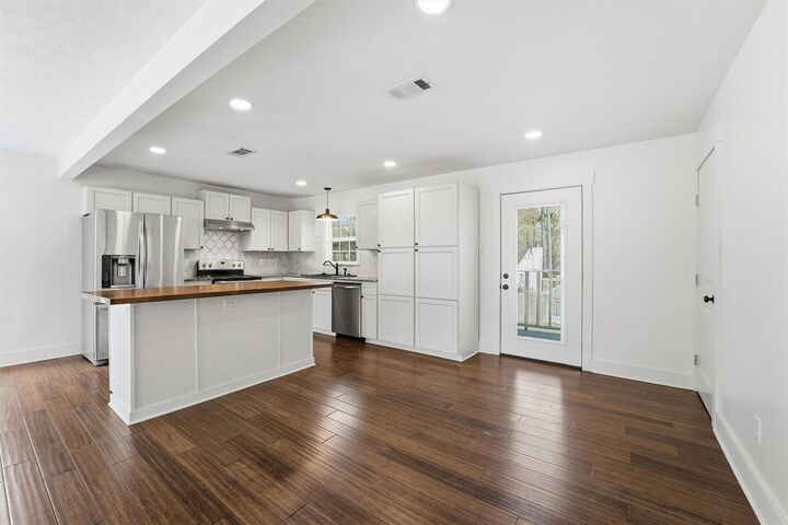 Property Photo:  3211 Park Garden Drive  TX 77339 