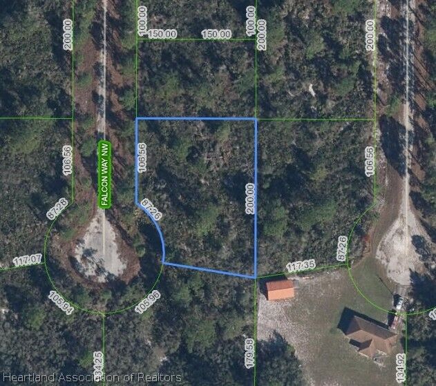 Property Photo:  216 Falcon Way NW  FL 33852 