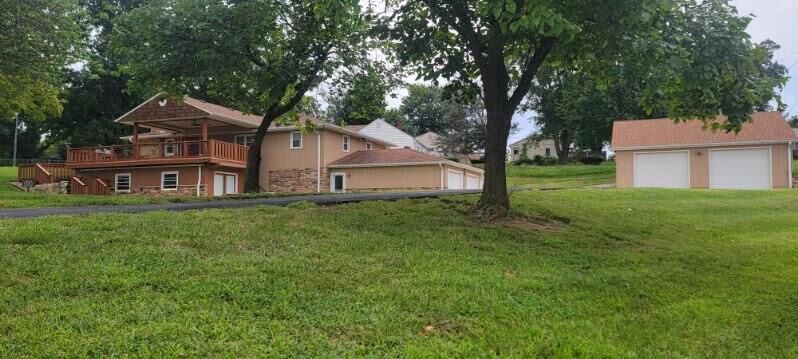 Property Photo:  5001 NW High Drive Drive  MO 64150 