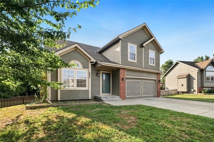 Property Photo:  802 N Cypress Circle  MO 64060 