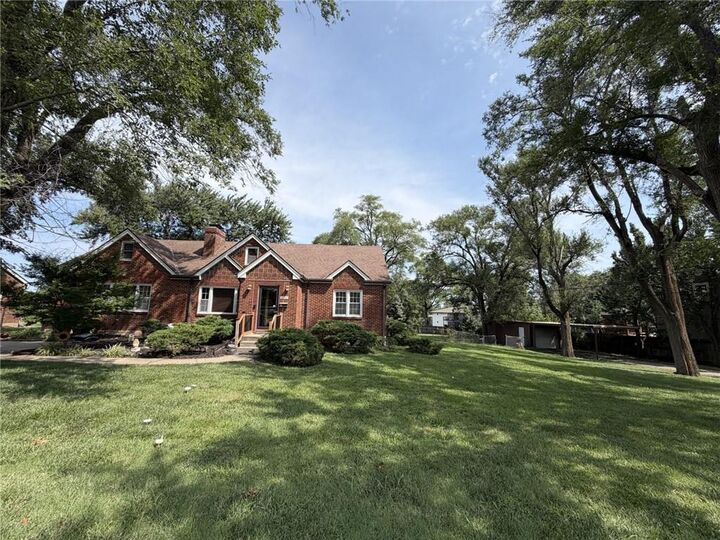 Property Photo: 10910 W 67 Street KS 66203