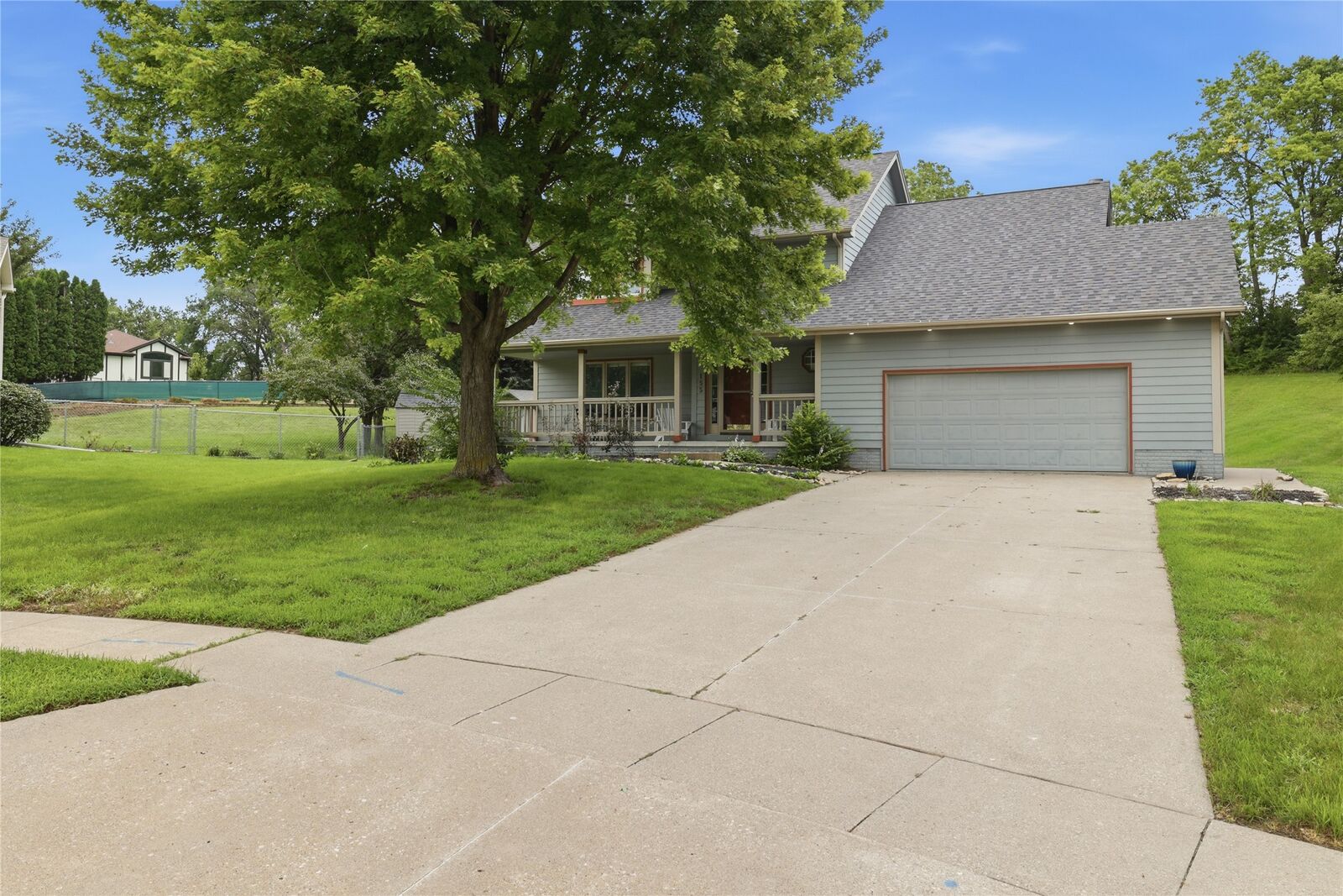Property Photo: 155 Orchard Court IA 50327