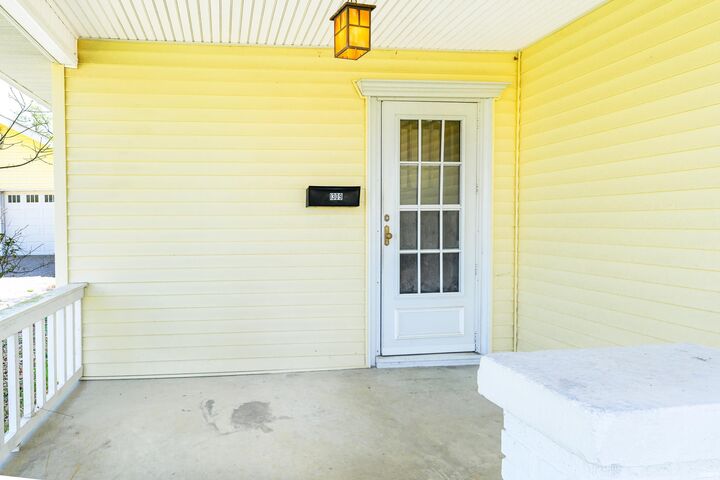 Property Photo:  1309 S Lincoln Street  IN 47401 