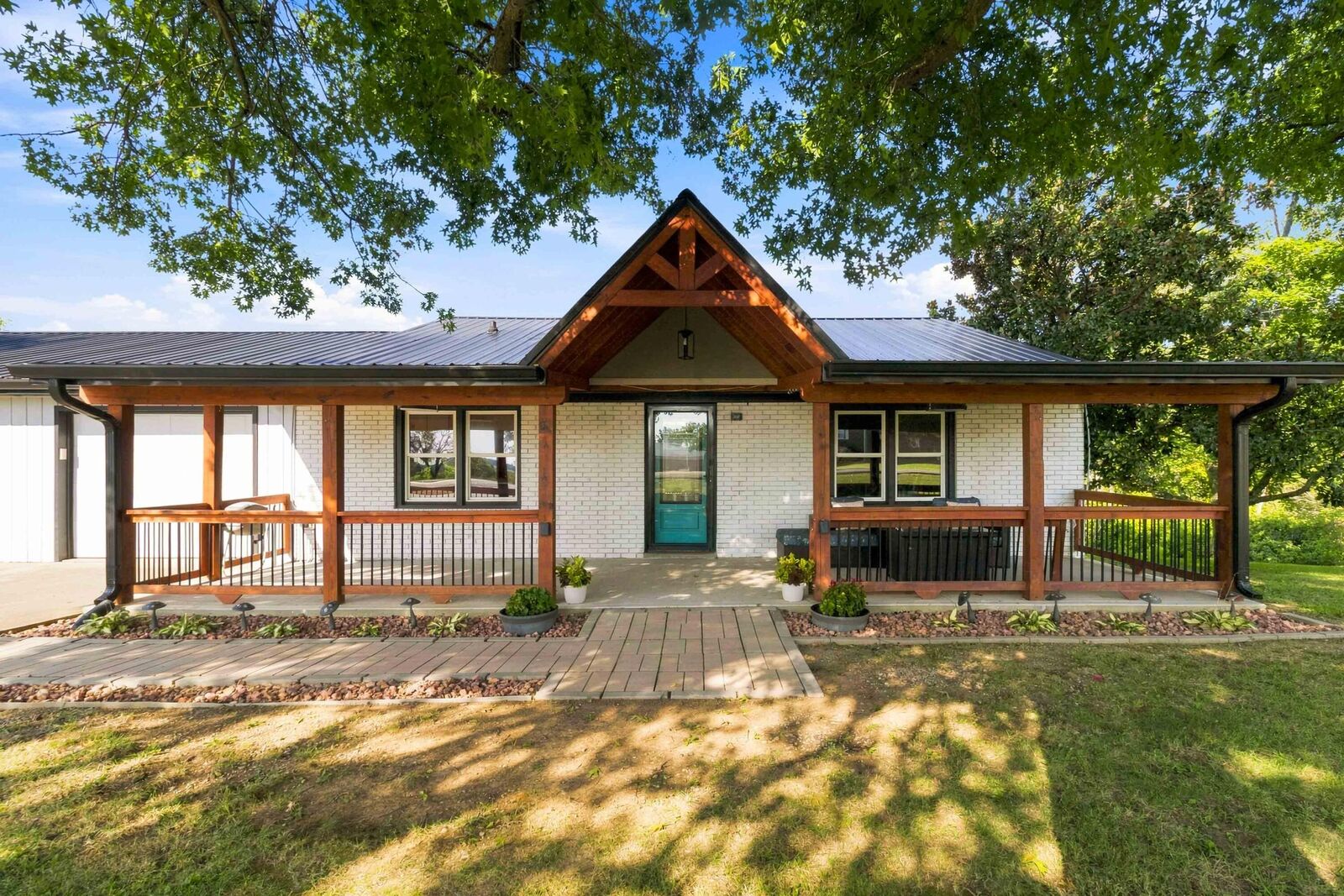 Property Photo:  124 Dallas Drive  KY 40475 