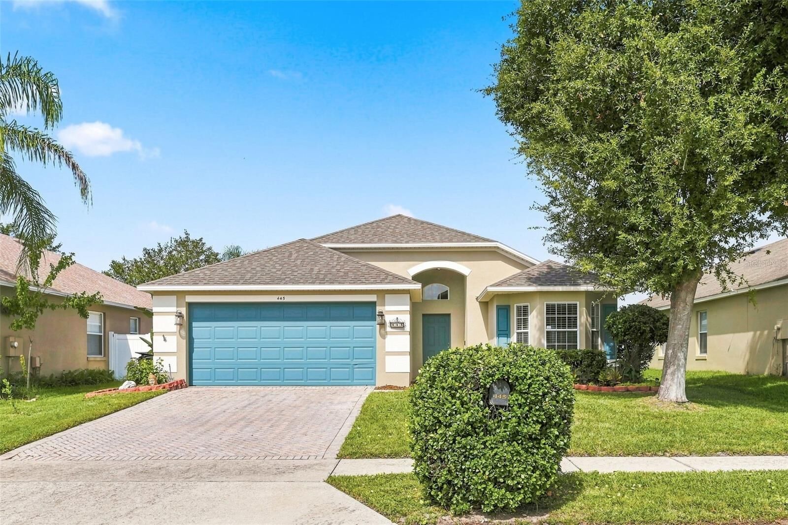 Property Photo:  445 Spring Leap Circle  FL 34787 