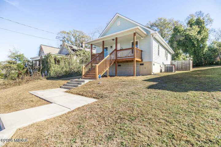 Property Photo: 338 Monroe Street GA 31201