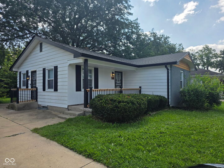 Property Photo:  3425 Tiffany Drive  IN 46226 
