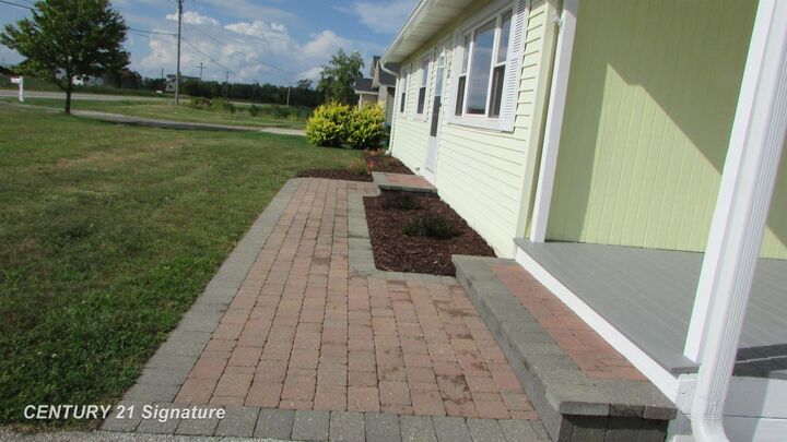 Property Photo: 7417 Mackinaw Road MI 48706
