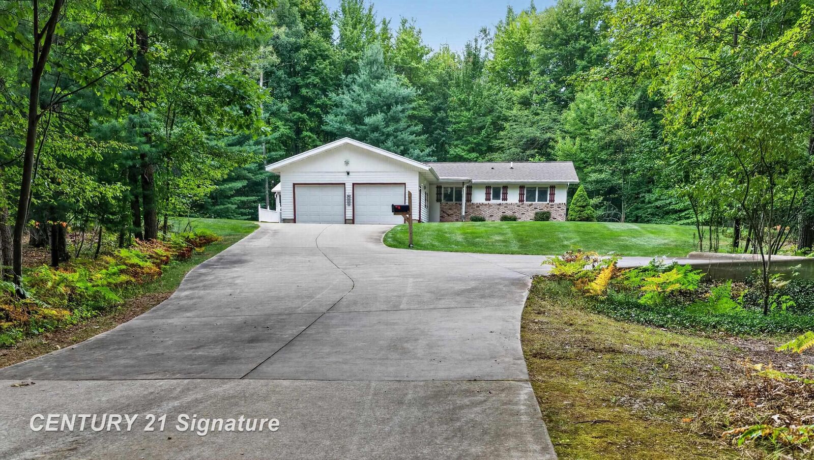 Property Photo: 3846 E Monroe Road MI 48642