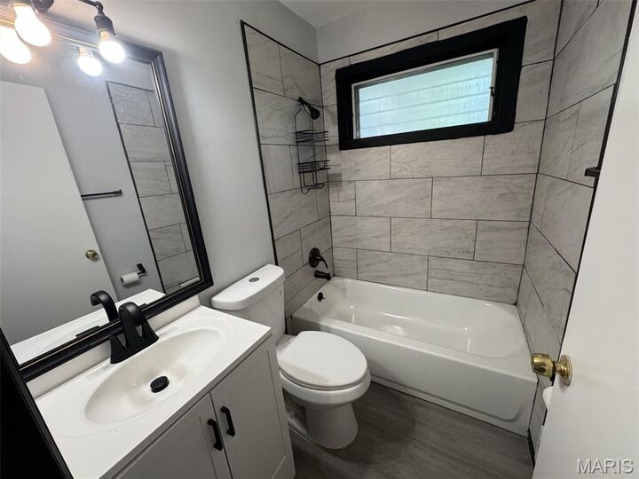 Property Photo: 10605 Dunkeld Circle MO 63137