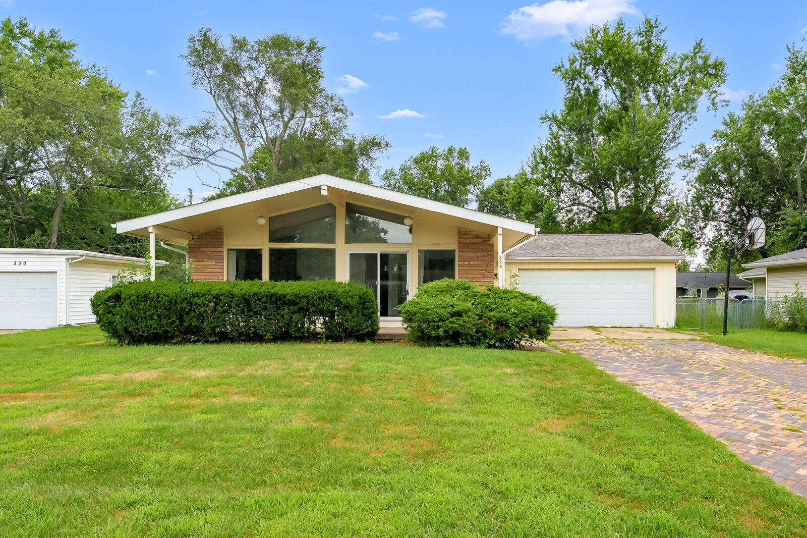 Property Photo: 322 New Hampshire Drive MI 49024