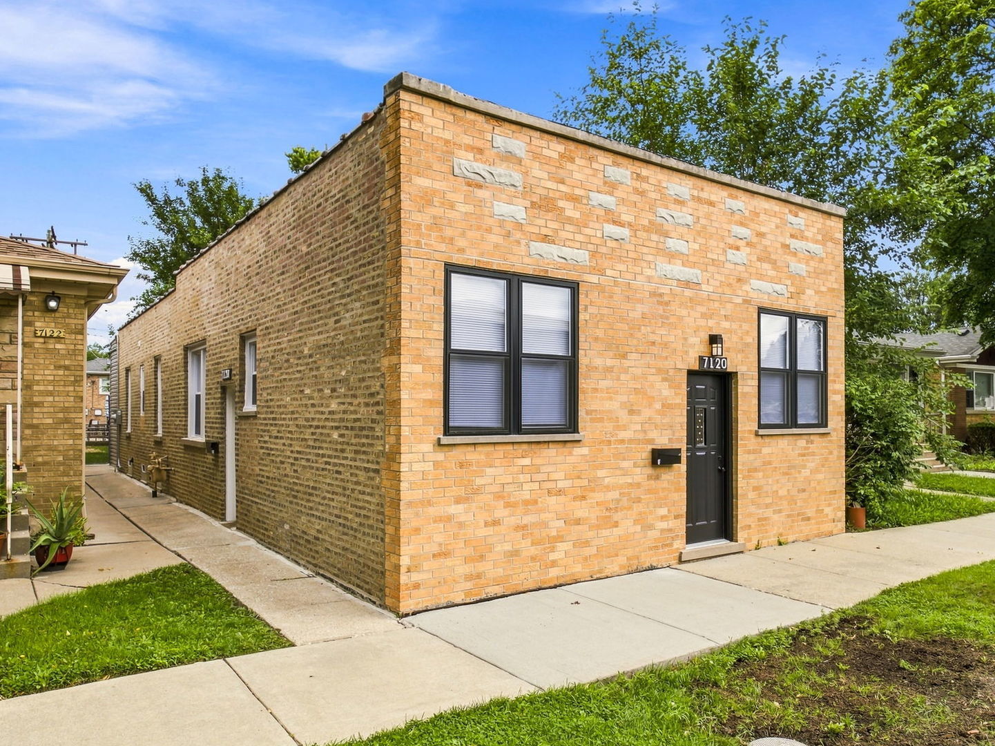 Property Photo: 7120 W Highland Avenue IL 60631