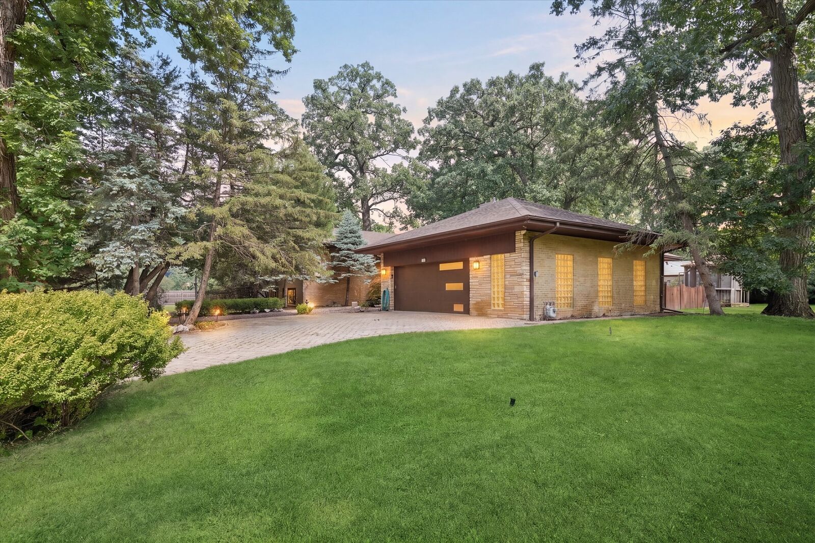 Property Photo:  1655 Forest Drive  IL 60025 