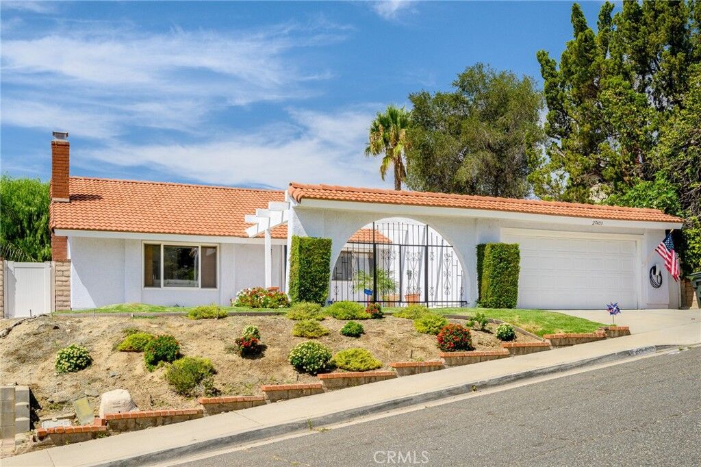 Property Photo:  27403 Garza Drive  CA 91350 