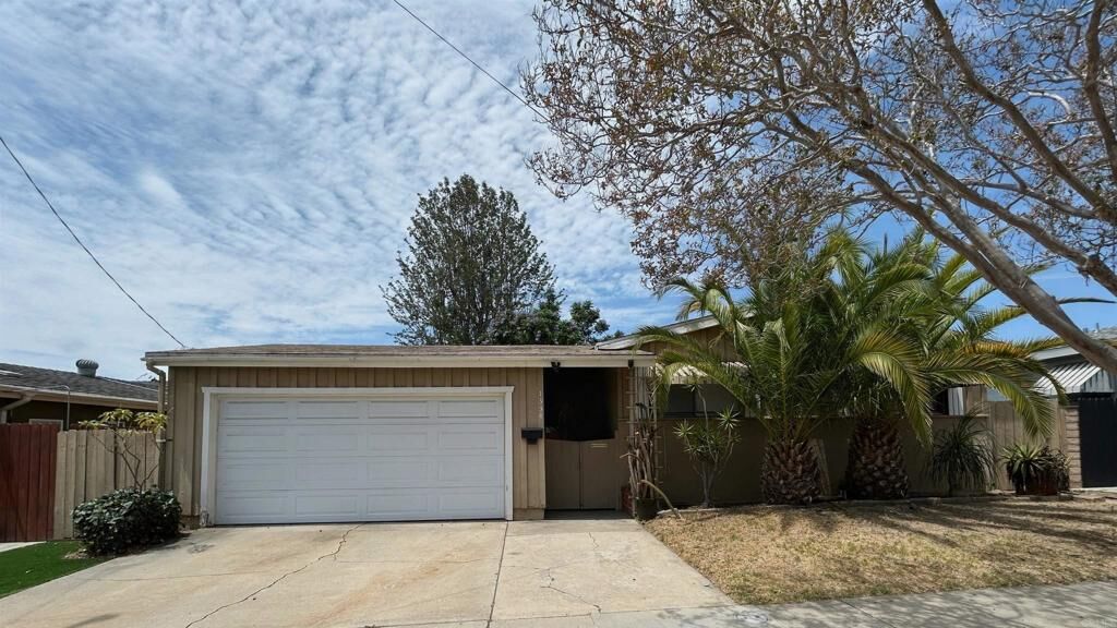 Property Photo:  1334 Braddock Street  CA 92114 