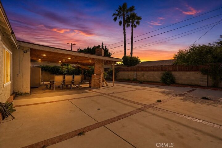 Property Photo: 6949 Aura Avenue CA 91335