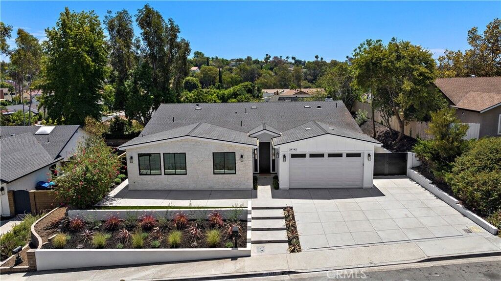 Property Photo:  24142 Amurro  CA 92691 