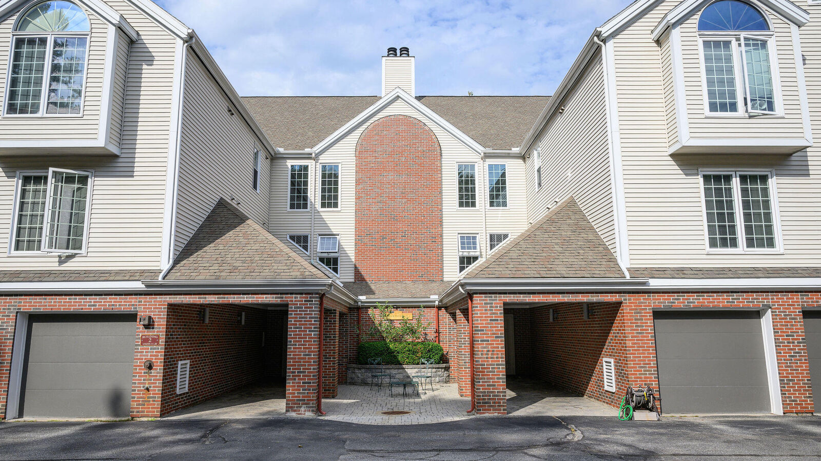 Property Photo:  2 Schooner Ridge Road 13  ME 04530 