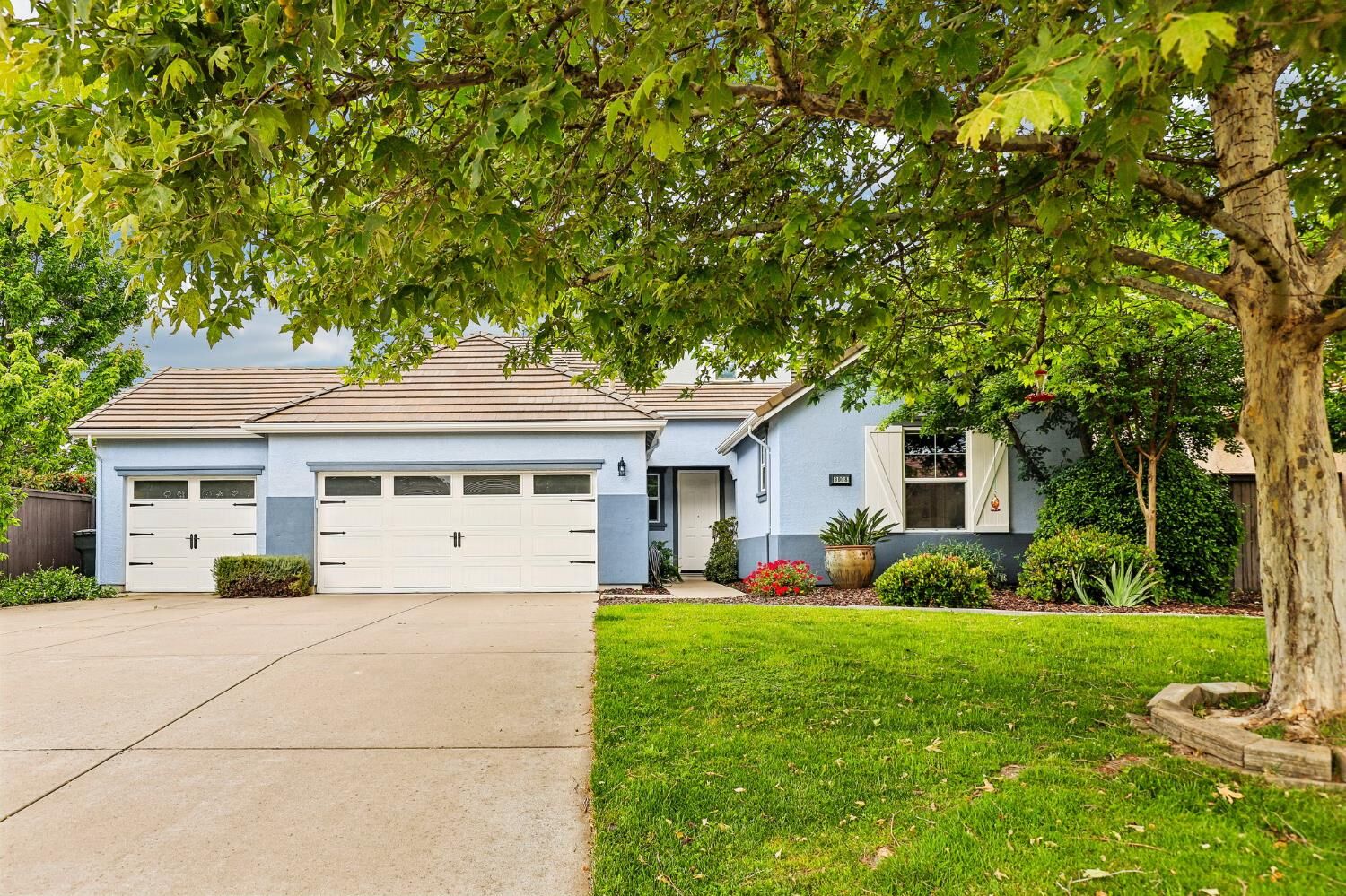 Property Photo: 9008 Clarissa Drive CA 95662
