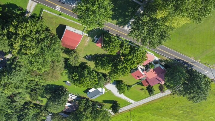 Property Photo: 3371 Highway 76 TN 37048