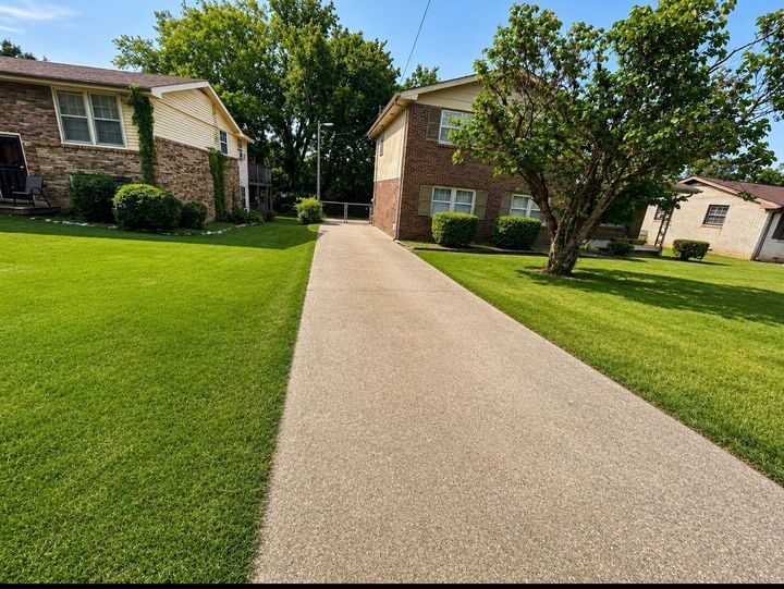 Property Photo:  3024 Sunnyview Dr  TN 37218 