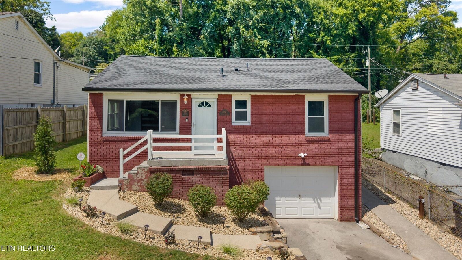 Property Photo: 2951 Cecil Ave TN 37917