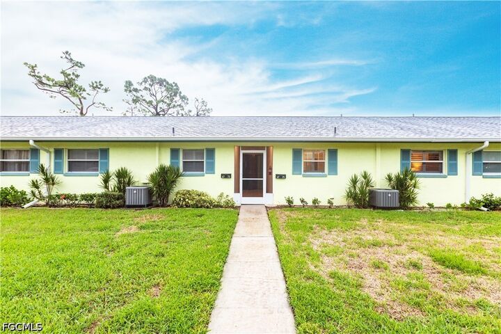 Property Photo: 6775 Lake McGregor Circle FL 33919