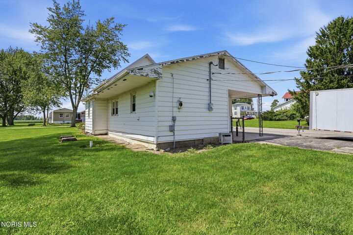 Property Photo:  201 Lincoln Street  OH 45868 