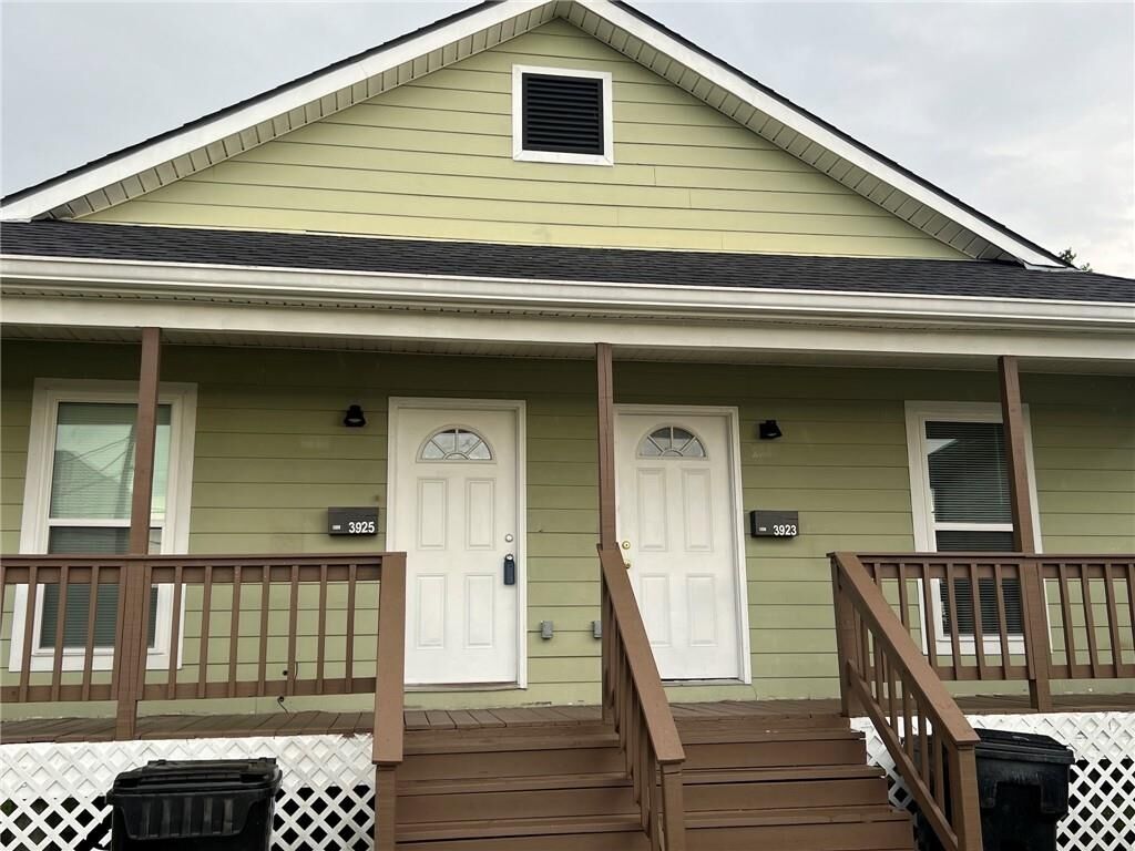 Property Photo: 3925 Roneagle Way LA 70122