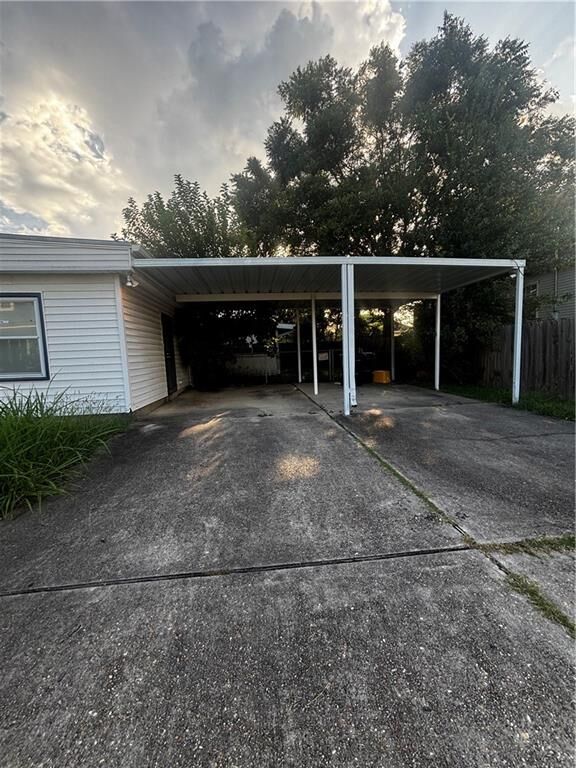Property Photo: 4729 Pineda Street LA 70126