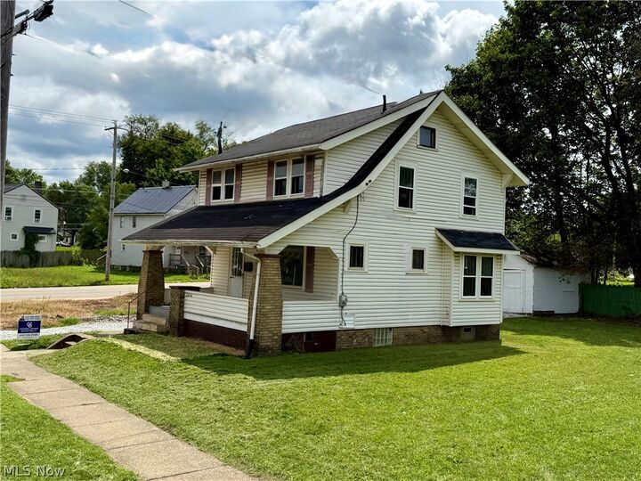 Property Photo: 2044 3rd St Street OH 44704